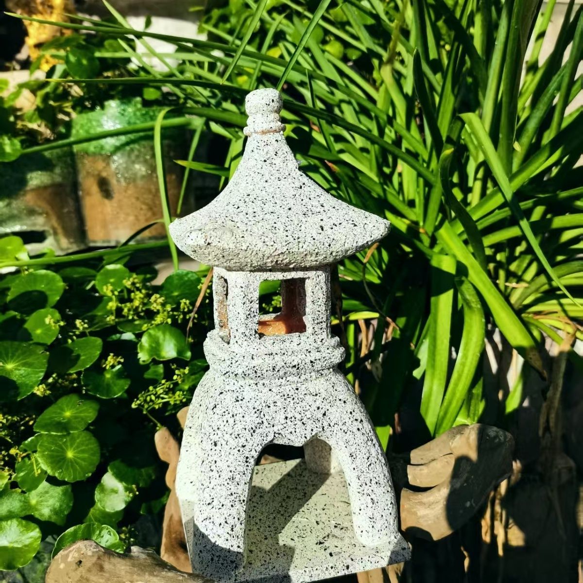 Pagode Solar Decor Tuinlamp Oo - Outdoor Zen Lighting recensie en prijs